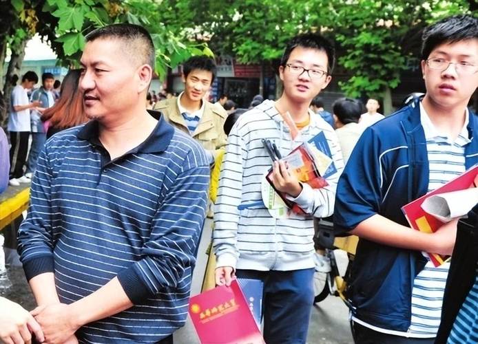 2025新澳门精准正版图库网站和梁实第29次参加高考与梁实第22次参加高考